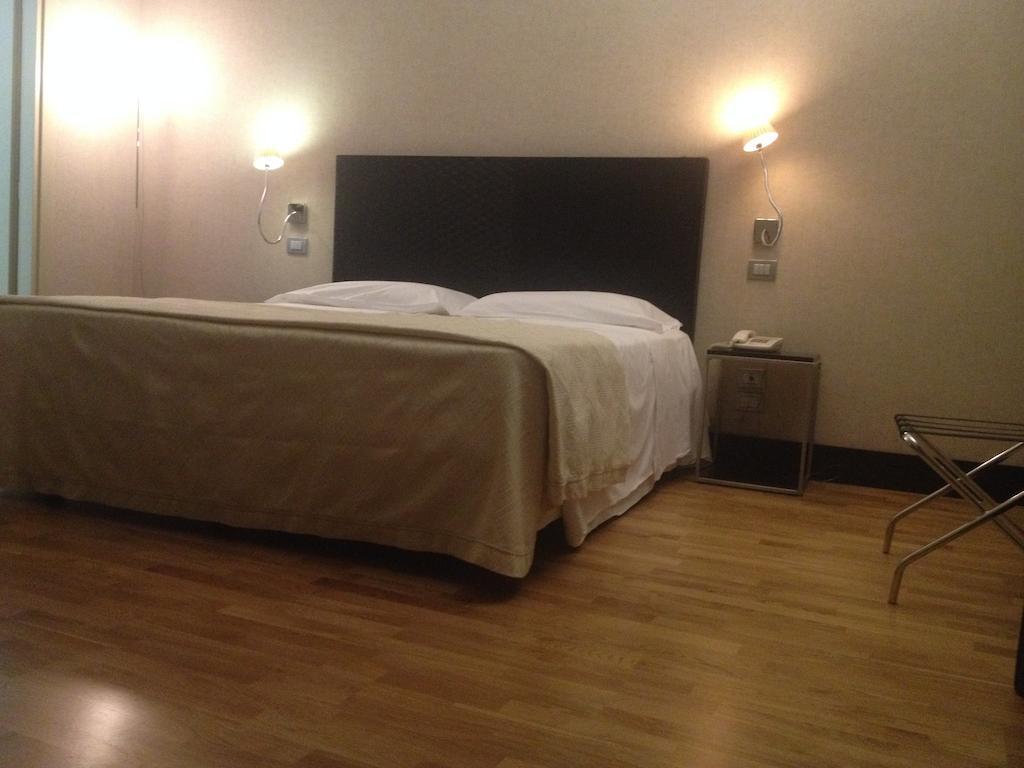 Mh Design Hotel Napoli Dış mekan fotoğraf